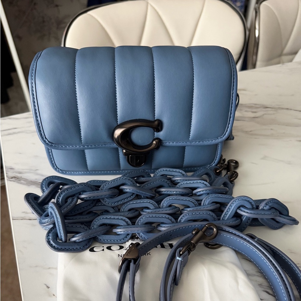 Coach Studio Shoulder Bag 19 With Quilting. - Picture 3 of 4